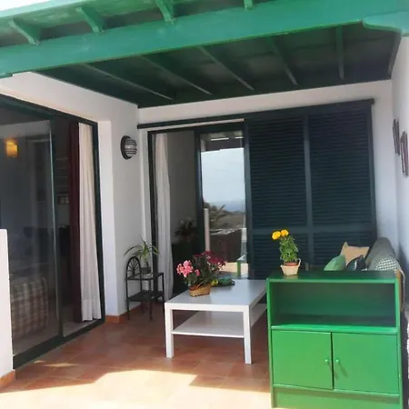 Sleeps 6 Pool Wifi Apartman