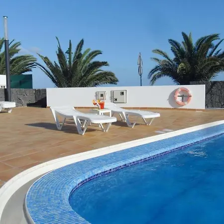 Sleeps 6 Pool Wifi * Costa Teguise