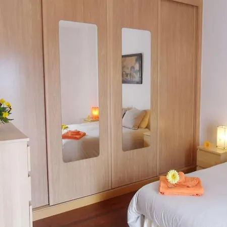 Apartment Sleeps 6 Pool Wifi *
